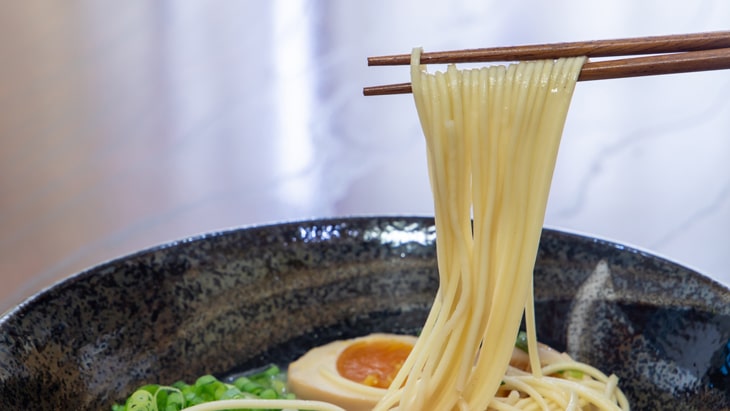 博多ラーメン ストレートタイプの細麺